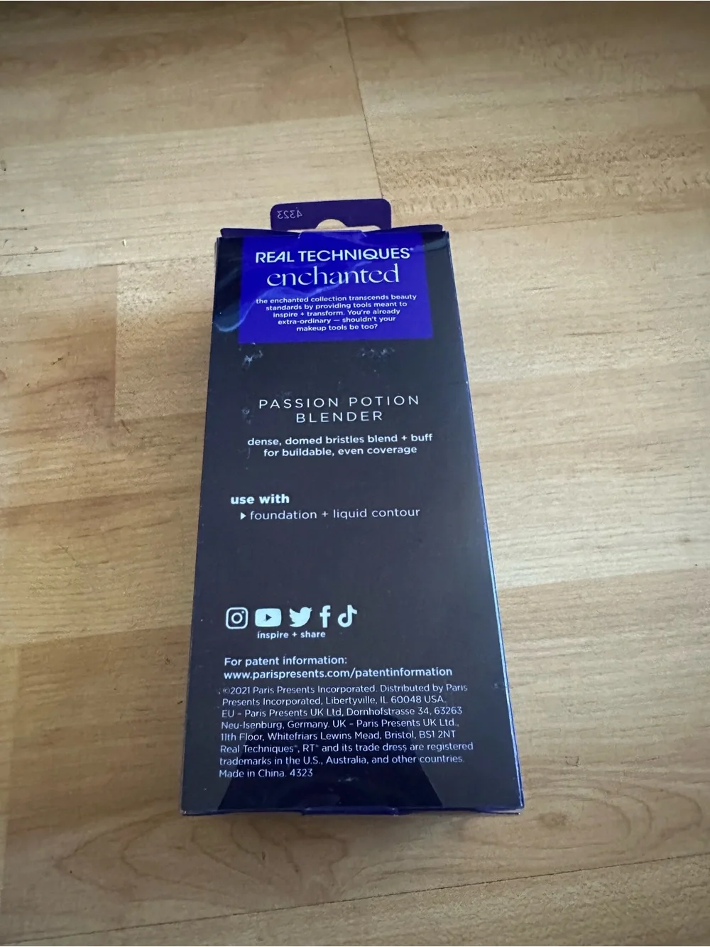 Real Techniques Enchanted Foundation Brush